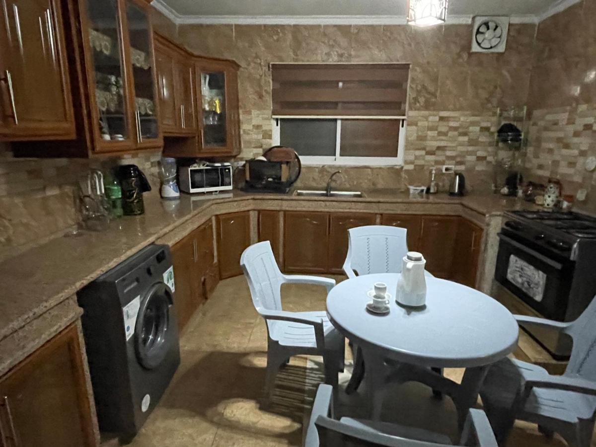 Cozy House Apartment Вади Муса Екстериор снимка